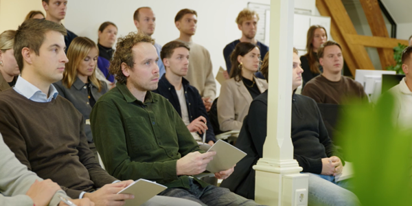 Officers Luisteren Naar Een Presentatie Bij De Twintigste Editie Nrg Connect